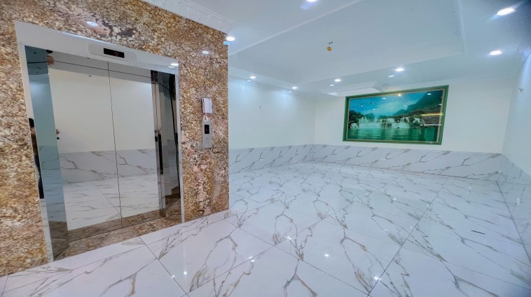 Cho thuê nhà Liền Kề có thang máy khu Tây Nam Linh Đàm, 4.5 tầng, 80m2, 4P, KD mọi loại hình